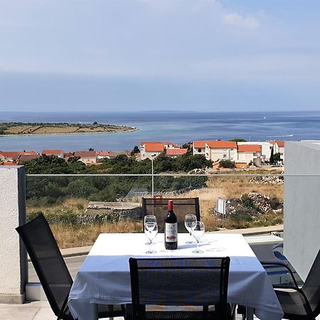 Villa Apartments Anifil Novalja Eksteriør bilde